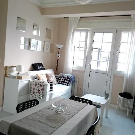Apartmán Charming In With Enclosed Garden 45 M² *